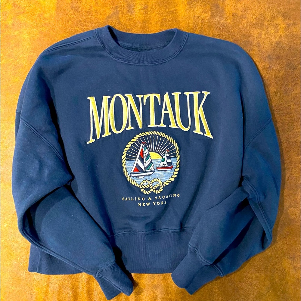 Cropped sweatshirt